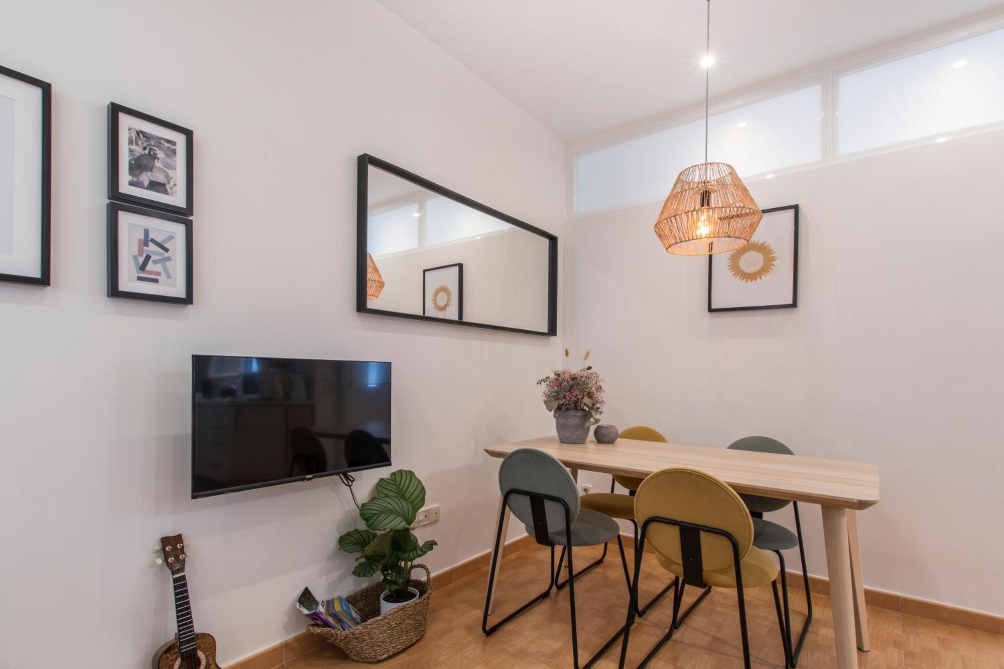 Fee4Me. Elegant Flat A Few Minutes From Atocha. Apartment Madrid Luaran gambar
